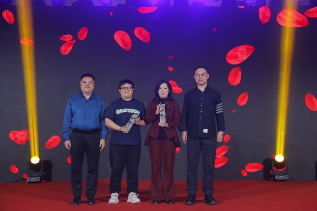 小嫩嫩小少妇BBBBBB仙踪林